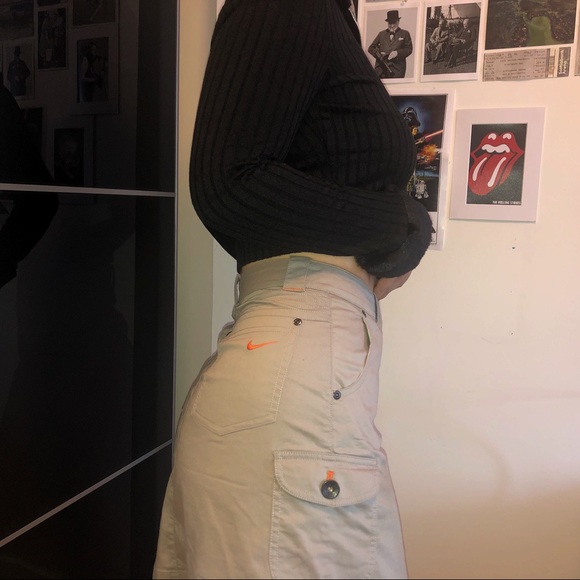 Vintage Nike high waisted cargo skirt - Picture 2 of 4